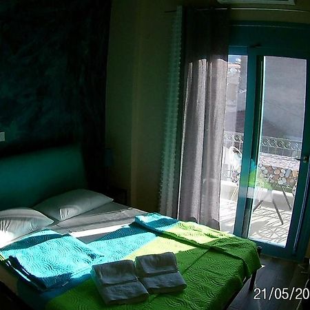 סטאברוס Kostas Family Rooms מראה חיצוני תמונה