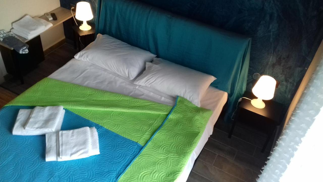 סטאברוס Kostas Family Rooms מראה חיצוני תמונה